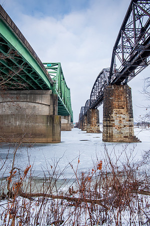 Bridges Over Frozen Ohio River (2025)