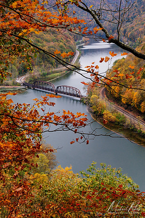 Hawk's Nest in Fall