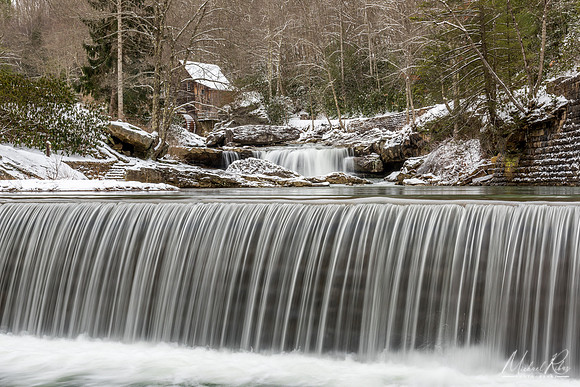 Glade Creek Mill in Winter (2016)