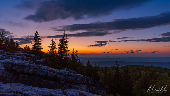 Pre-dawn morning at Bear Rocks (2023)