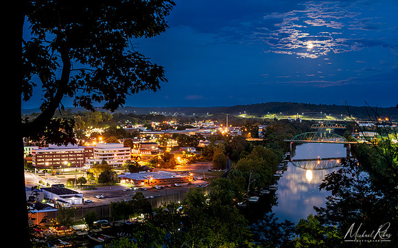 Harvest Moonrise (2023)
