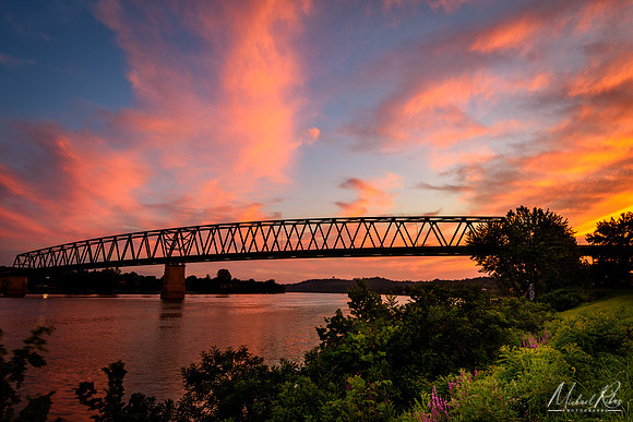 Marietta August Sunset (2018)