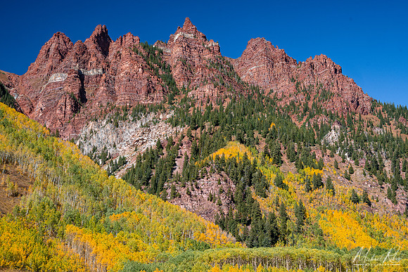 Mountain Peaks at Maroon Bells (2021)