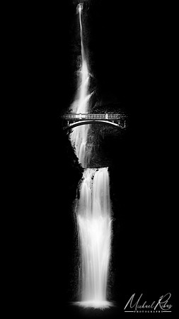 Monochromatic Multnomah Falls (2018)