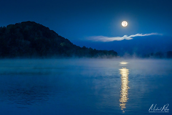 Moon River (2021)