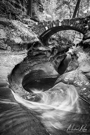 Devils Bathtub at Old Mans Cave (2018)