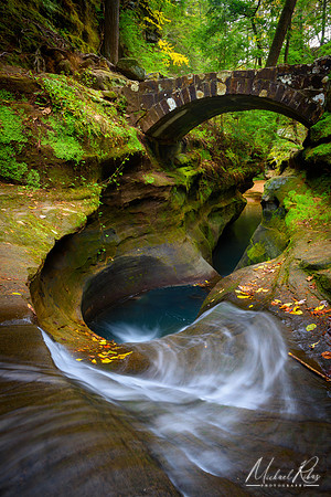 Devil's Bathtub (2018)