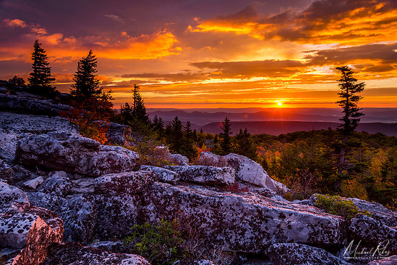 Bear Rocks Sunrise (2016)