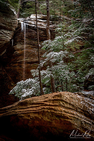 Ash Cave in Winter (2021)