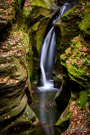 Robinson Falls in Autumn, Ohio ((2016)